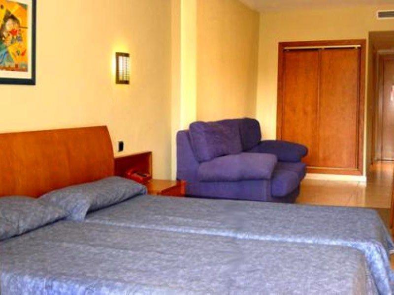 בנידורם Hotel Cuco מראה חיצוני תמונה