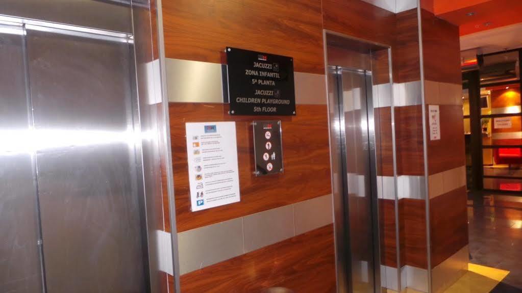 בנידורם Hotel Cuco מראה חיצוני תמונה