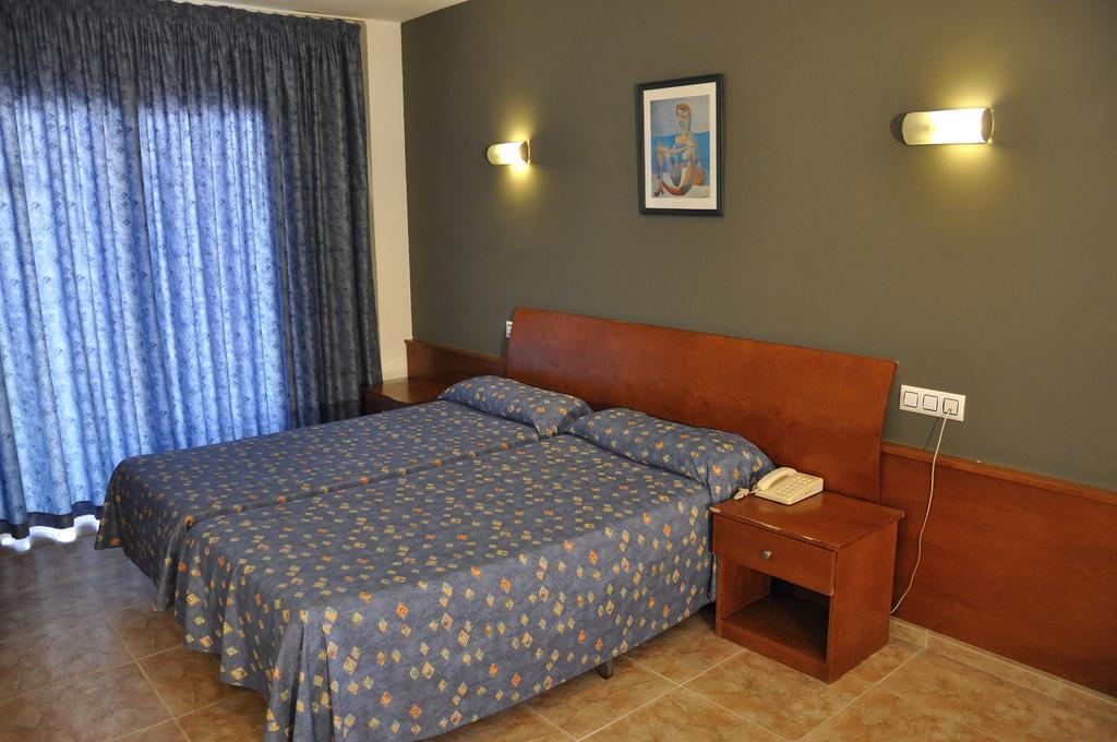בנידורם Hotel Cuco מראה חיצוני תמונה